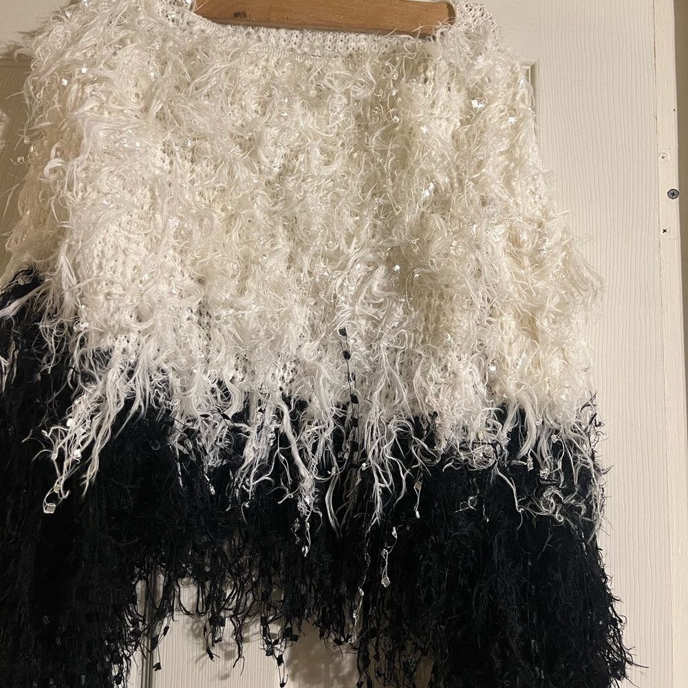 Fringe sweater